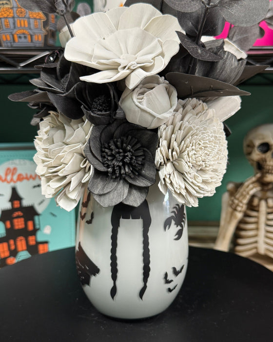 I Don't Bury Hatchets! - Halloween Decor