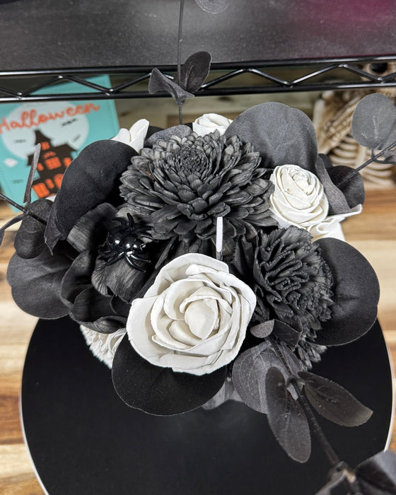 I Don't Bury Hatchets! - Halloween Decor