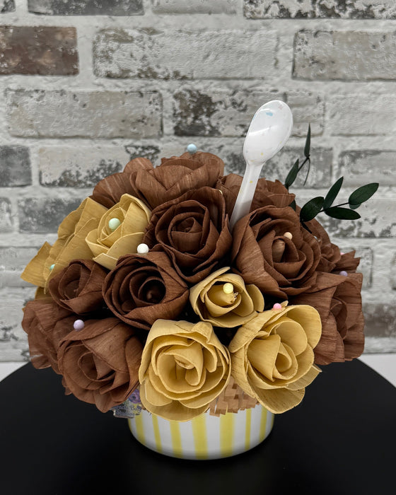 Caramel and Chocolate Ice Cream, Yum! - What Is It? Decor